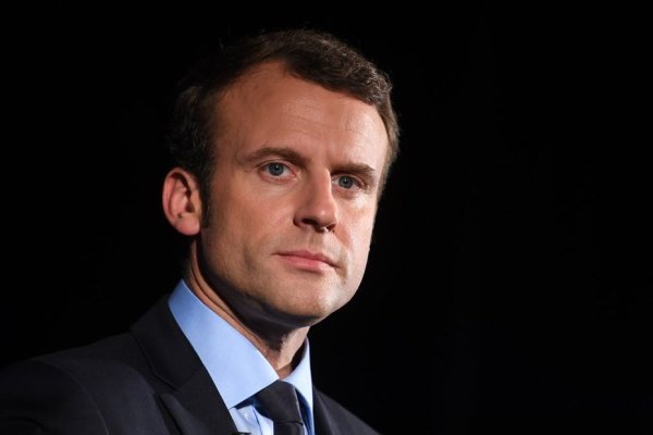 "Il n'existe pas de racisme systémique" : Macron veut relégitimer la police