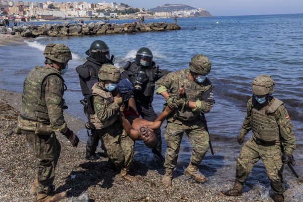 A Ceuta, l'Espagne et le Maroc jouent avec la vie de milliers de migrants