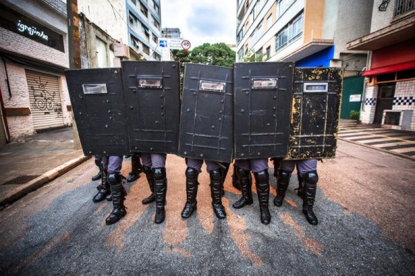 Brutale répression au Brésil. La lutte continue !