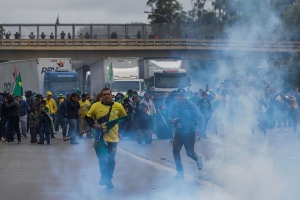 Brésil. Bolsonaro appelle au déblocage des routes, des manifestations continuent dans le pays 