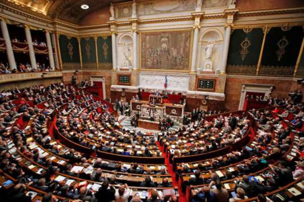 Un budget faramineux : le train de vie faste des députés à l'Assemblée 
