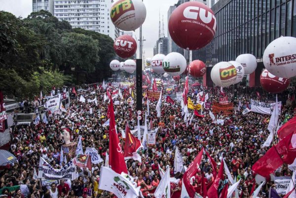 Lula : un procès politique pour lui barrer la route aux présidentielles