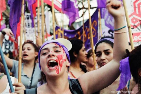 Chili. Manifestations et occupations d'universités : un mouvement féministe massif