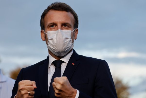 Macron "surpris par l'évolution du virus" ? Les soignants l'alertent depuis des mois !