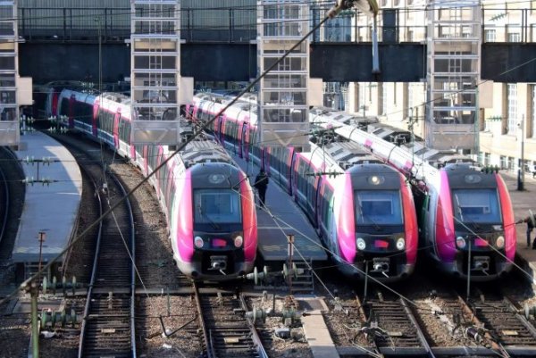 L'hypocrisie « éco-responsable » de la SNCF et des fossoyeurs du rail. Billet de Laura Varlet, cheminote