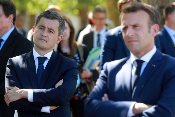 Xénophobie : Darmanin et Macron aussi veulent que les étrangers « retournent en Afrique »
