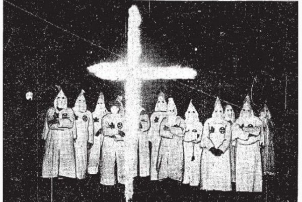 Super Tuesday. Le Klu Klux Klan en soutien à Donald Trump ? 