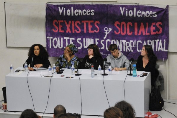 « Le 8 mars on impose la grève reconductible » : 450 personnes au meeting féministe et antiraciste de DPDR