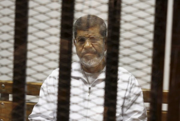 Egypte. Morsi condamné à mort, des militants de la gauche révolutionnaire en prison