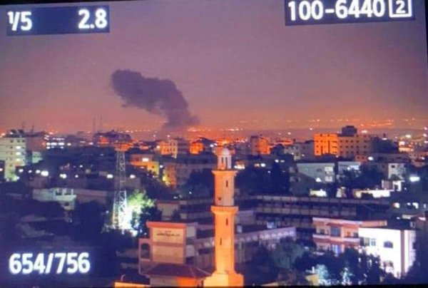  Israël bombarde Gaza, les États arabes et les États-Unis légitiment