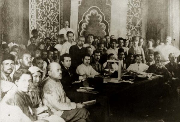 Un moment d'espoir : le congrès des peuples d'Orient de Bakou en 1920