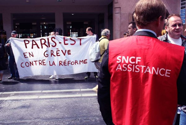 La SNCF offre 150€ de primes aux cadres pour casser la grève