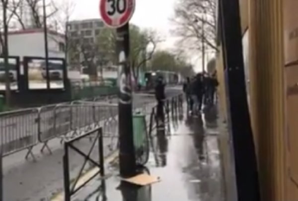 VIDEO. L'extrême droite à Paris IV : Insultes raciste, menaces de viol et crachats sur des étudiants mobilisés