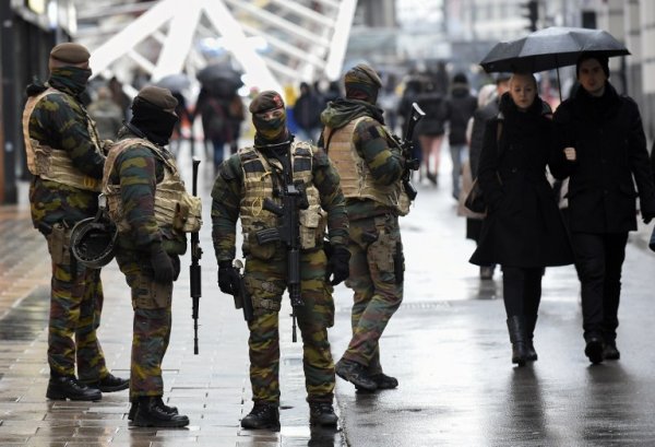 Bruxelles. Black-out médiatique et climat de guerre