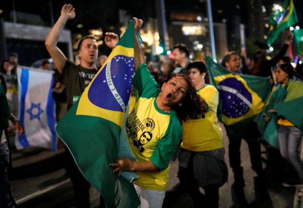 Brésil. Pourquoi le bolsonarisme sort-il renforcé des élections malgré l'avance de Lula ?