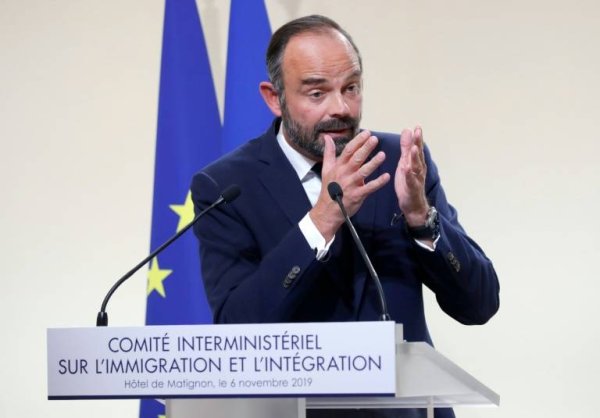Immigration : Macron veut sélectionner les « bons » migrants pour mieux attaquer les autres