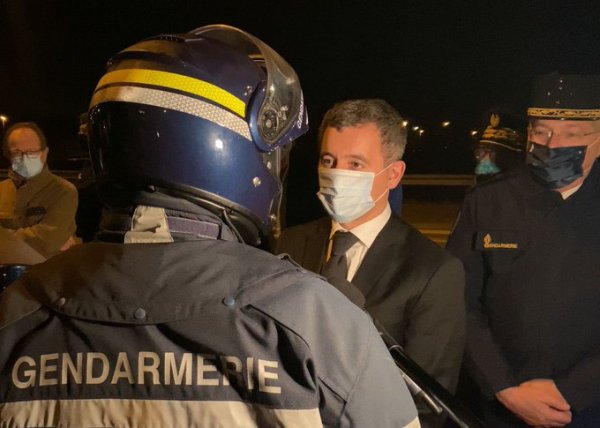 « Pas de consigne d'indulgence » : Darmanin promet un renforcement de la répression pendant le couvre-feu 