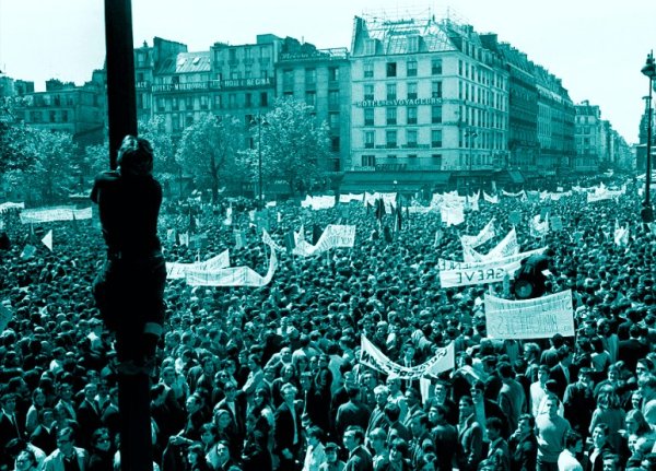 Vers une grève générale politique contre Macron ? 