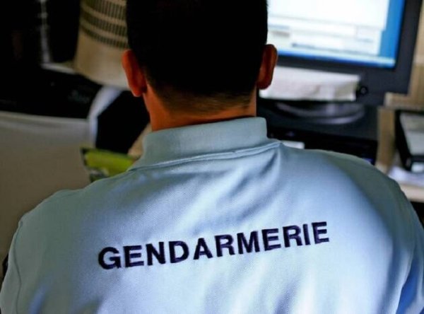 Un gendarme harcèle sexuellement des femmes, il est seulement muté et suspendu 6 mois