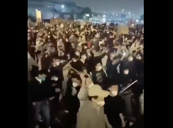 Chine. Révolte ouvrière à Foxconn : des milliers de travailleurs en grève affrontent la répression 