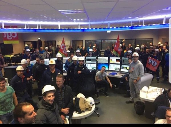 EDF : Les grévistes occupent la salle de commande d'une centrale empêchant le démarrage de 2 unités de production