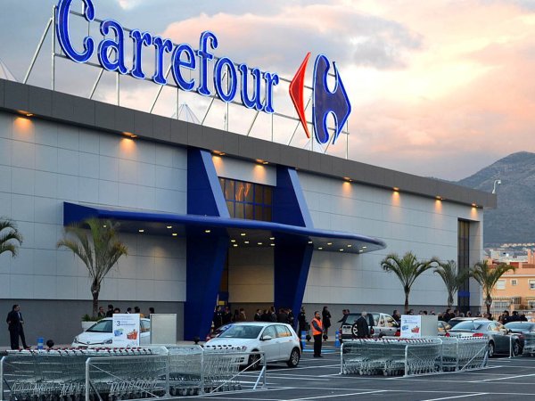 Carrefour : 10 000 suppressions d'emplois selon la CGT