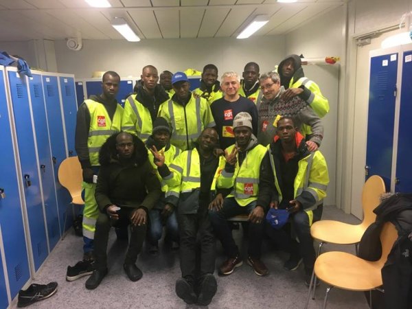 Solidarité avec les 160 Travailleurs Sans Papiers en grève en Île-de-France