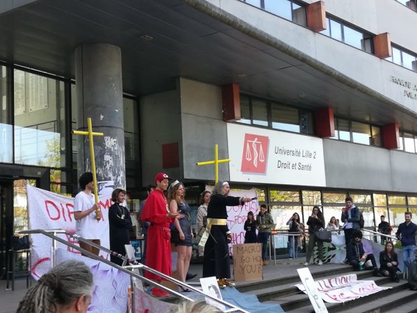 Université de Lille : diplôme d'« agitateurs professionnels », boycott de partiel et poursuite des AGs