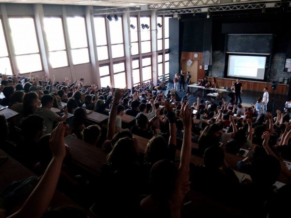 Fac de Sciences de Montpellier : 400 personnes en Assemblée Générale