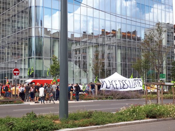 Rassemblement de soutien à Lyon pour Christelle cheminote menacée de licenciement