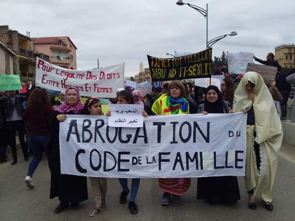Mouvement des femmes en Algérie : s'unir pour ne plus subir