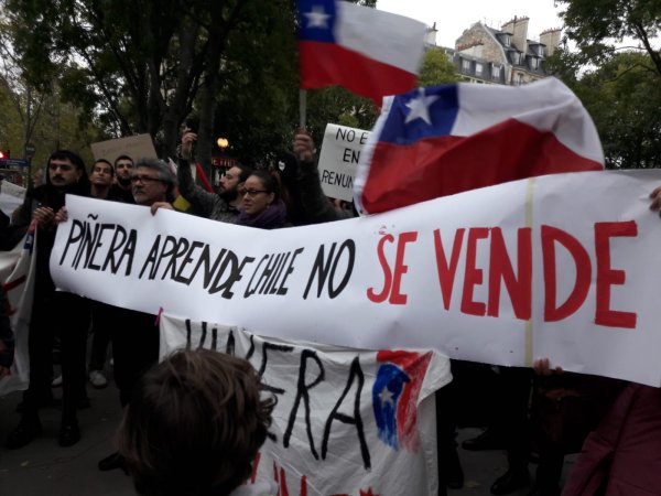 300 personnes à Paris pour soutenir la lutte des chiliens contre Piñera