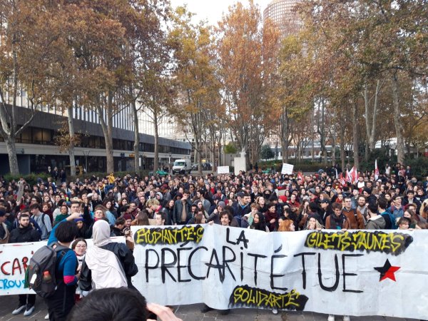 Plus de 1000 étudiants mobilisés à Lyon contre la précarité