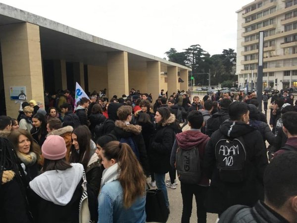 Montpellier. Contre les E3C, blocus victorieux du lycée Jules Guesde