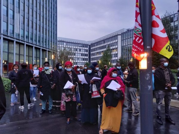 « Fini l'esclavage » : les salariés du nettoyage de Sorbonne Sciences en grève contre la précarité