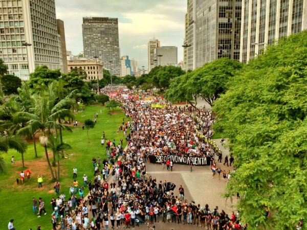 Brésil. La jeunesse reprend la rue contre les tarifs de transport