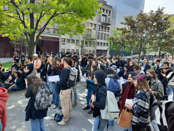 Contre la mobilisation étudiante, l'Université Paris-Cité menace de fermer la fac ! 