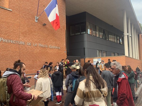 54 familles concernées : rassemblement contre l'expulsion du campement des berges de la Garonne à Toulouse