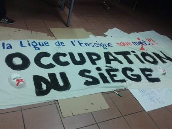 Toulouse. Occupation des locaux de la Ligue de l'Enseignement par une centaine de manifestant-e-s !