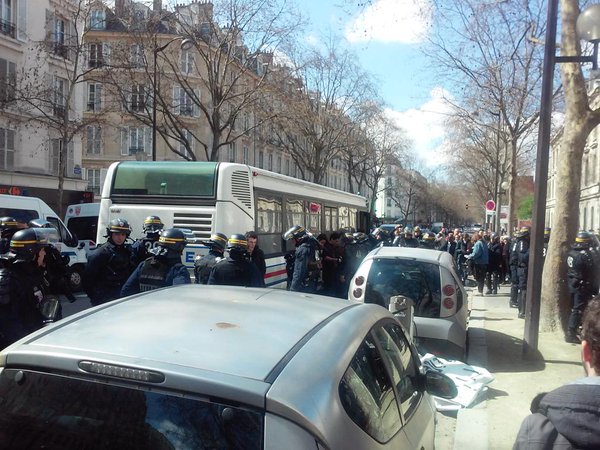 Répression industrielle à Paris, 130 lycéens interpellés. Libération immédiate et sans poursuite ! 