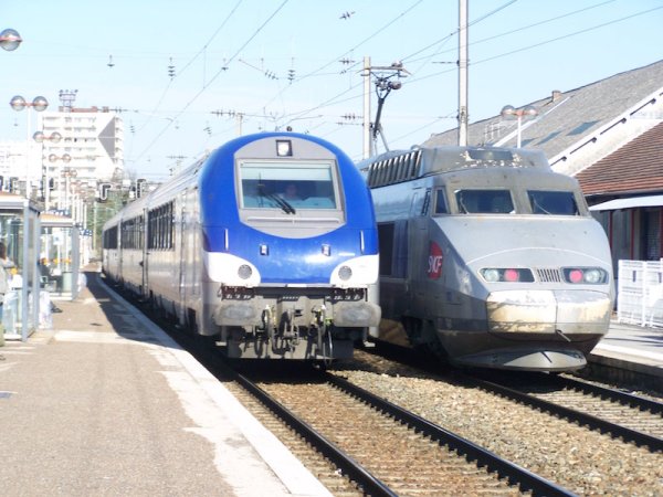 Libéralisation du transport : Macron va liquider la SNCF