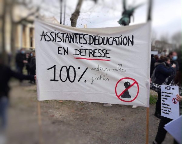 Répression : des AED non renouvelés pour avoir fait grève à Bordeaux