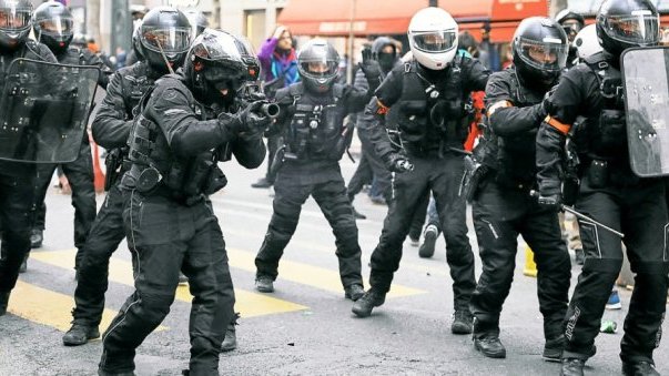 La police éborgne un cheminot et défonce le crâne d'un mainteneur RATP : le mouvement ouvrier doit réagir !