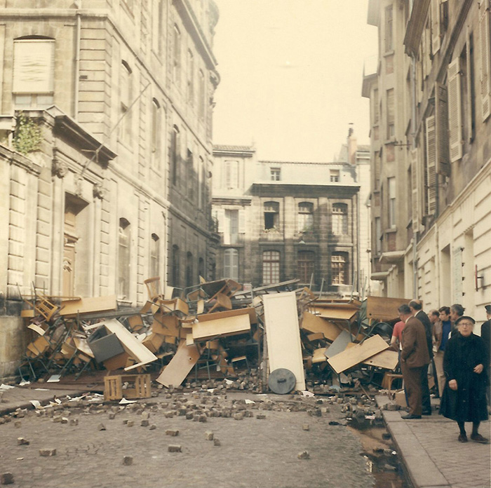 Barricade rue Paul-Bert, Bordeaux, mai 1968