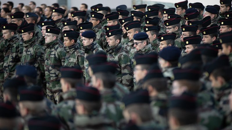 413 milliards pour l'armée : vers un réarmement historique accepté par toutes les forces du RN à LFI