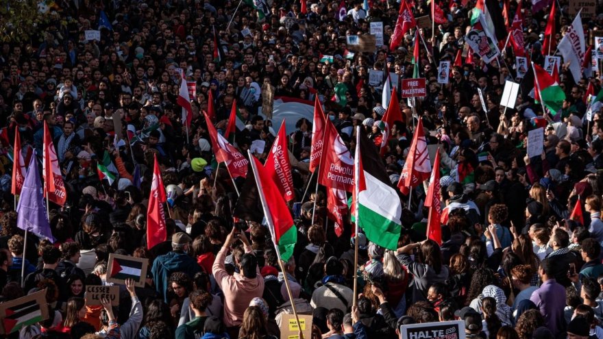 Offensive réactionnaire : faisons bloc dans la rue pour la Palestine et contre la loi immigration !