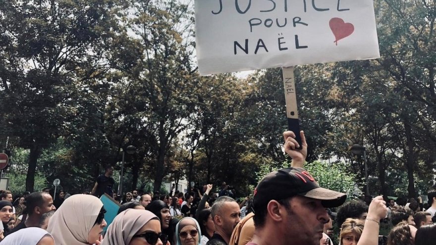 « Justice pour Nahel ! » : à Nanterre, une marche massive et déterminée contre les meurtres policiers