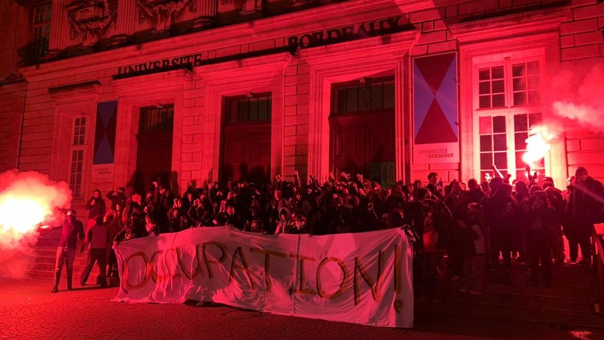 « Mettre fin » aux occupations : présidences de facs, LR et Macron unis contre le mouvement étudiant