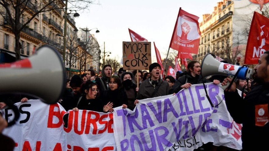 Macron veut l'apaisement, répondons lui par la colère : ce 1er mai, manifestons aux côtés des travailleurs !