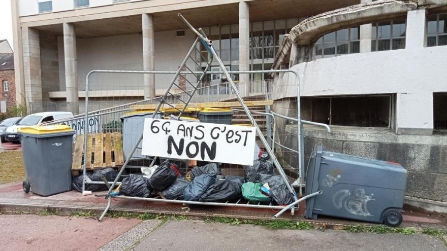 A Rennes, les étudiants de la fac de droit bloquent leur campus pour la première fois depuis 2006